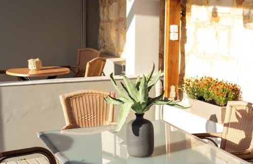 Anissaras Cottage | MD Residence near beach/BBQ n private parking