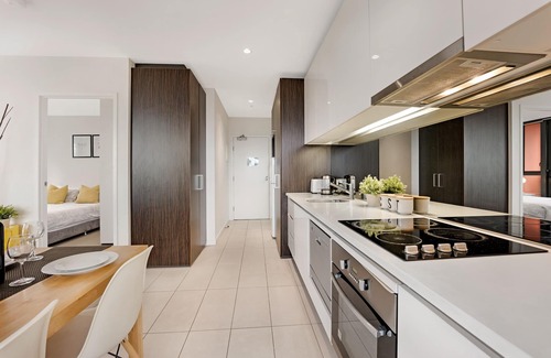Melbourne Central Business District Apartment | MD1 - Spacious 2BR/2BTH APT + SEAVIEW!