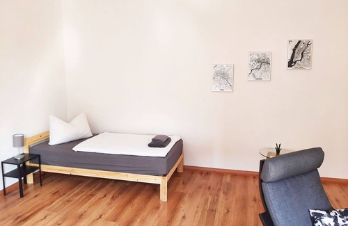 Sudenburg Apartment | Md16 2 Zimmer Apartment, 60qm, 1 Schlafzimmer, 1 Wohn-/schlafzimmer, Max. 5 Personen