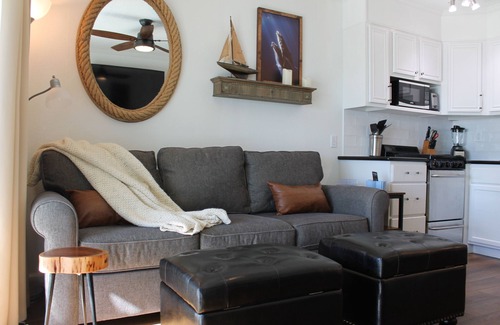 Galveston Condo | “Me Time-We Time” Clear Ocean View, Stylish Updates, Pools/Wifi/Location!