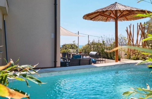 Miholascica Villa | MEACres Sea - seaview pool villa 150 meters from beach