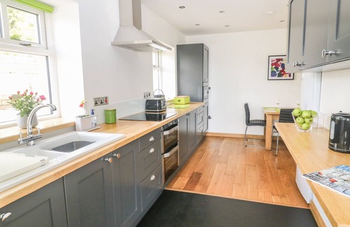 Longridge Cottage | MEADOW COTTAGE AT HILL TOP FARM, family friendly in Longridge