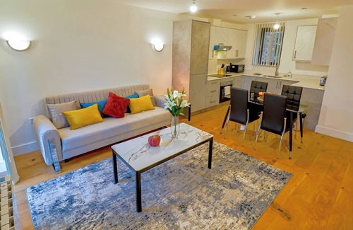 Feltham North Apartment | Meadow Lodge - 1 Bedroom Apartments