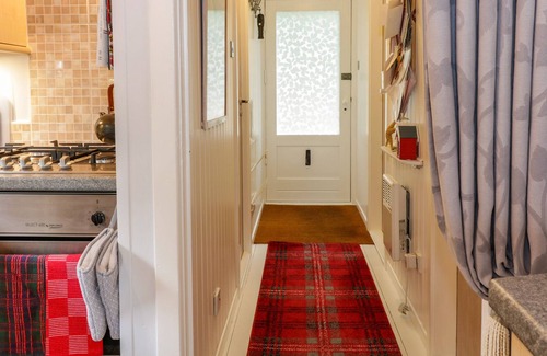 Eyemouth Cabin | MEADOW LODGE, family friendly, with open fire in Coldingham