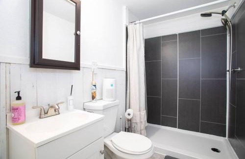 Badger House | Meadow Rue Hideaway
