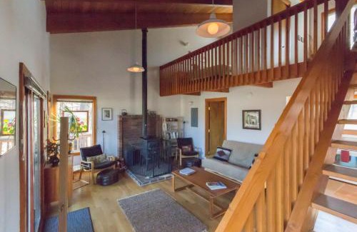 Sisters House | Meadow View Cabin
