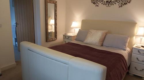 Chalford Bed & Breakfast | Meadow View