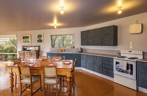 Ohakune House | Meadow View - Ohakune Holiday Home