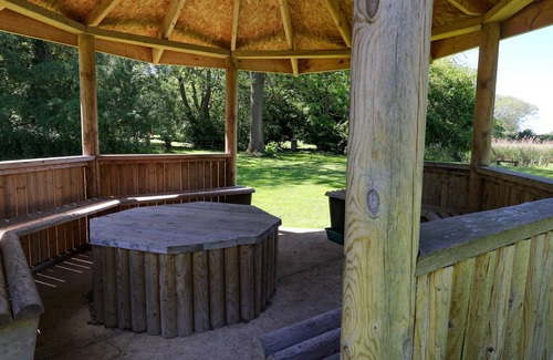 East Harling Cottage | MEADOW VIEW, pet friendly, with open fire in East Harling