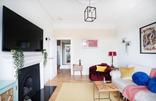 Gifford Apartment | Meadowbank Residence 3-Bed