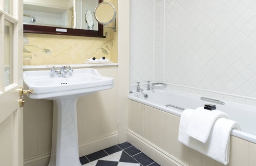 Tralee Hotel | Meadowlands Hotel