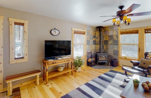 New Meadows House | Meadowlark Hideaway