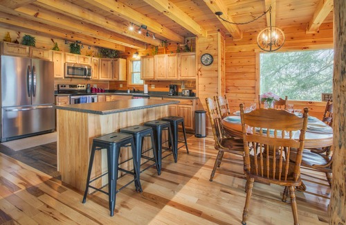 Logan Cabin | MeadowLark Lodge in the Hocking Hills