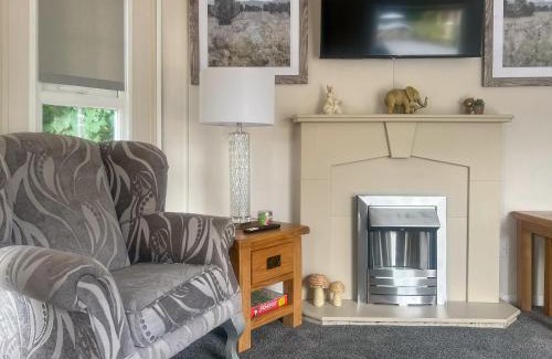 Penllergaer House | Meadows Farm Lodge - Uk47614