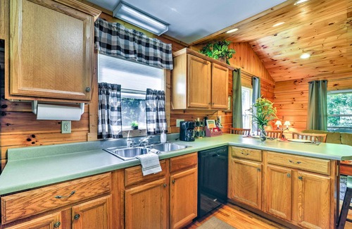 Bryson City Cabin | Meadowside Cabin w/Hot Tub and Fire Pit by Creek