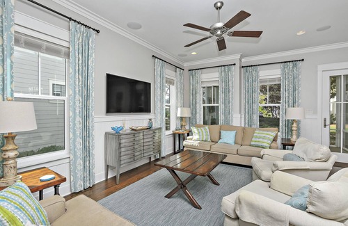 Watercolor House | Meant To Be - 1258979