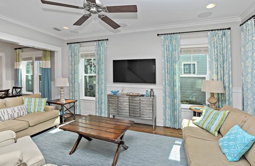 Watercolor House | Meant To Be - 1258979