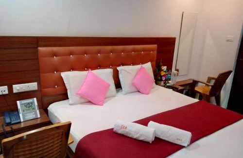Medavakkam Hotel | Medavakkam Sri Sai Residency