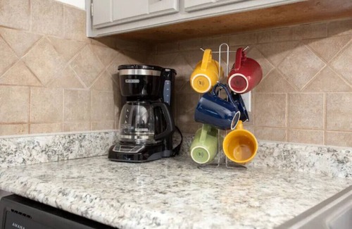 Amarillo House | Medi-Park Retreat - Cheerful 2 BD near Hospitals!