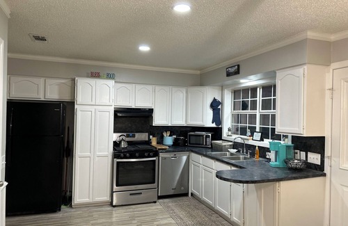 Lubbock House | Medical District-Caprock House