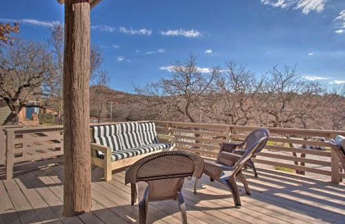 Medicine Park House | Medicine Park Cabin with Mountain Views!