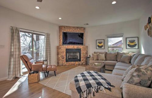 Medicine Park House | Medicine Park Cabin with Mountain Views!