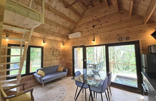 Domme Cottage | Medieval Chalet in Domme with Spa and Parking