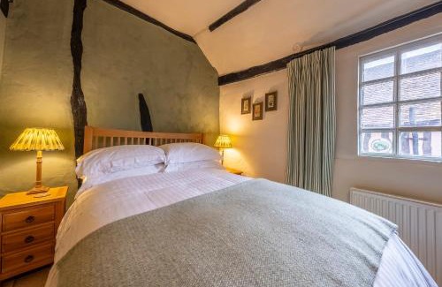Bildeston House | Medieval cottage in rural village - Duke's Lodge
