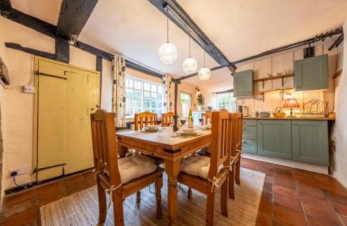 Bildeston House | Medieval cottage in rural village - Duke's Lodge