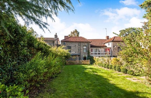 Thetford House | Medieval Grade II Listed Townhouse