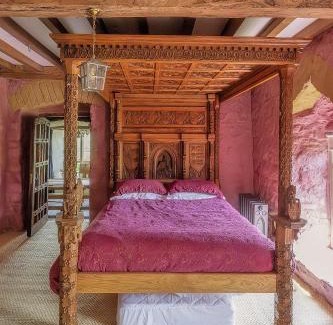 Caldicot House | Medieval Manor