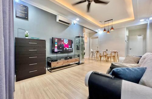 Kampung Ladang Tok Pelam Apartment | Medina Homestay Batu Burok Beach