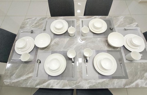 Medini Apartment | Medini ELS 10 @ 3min to Legoland @ 3BR 10PAX @ 100mbps