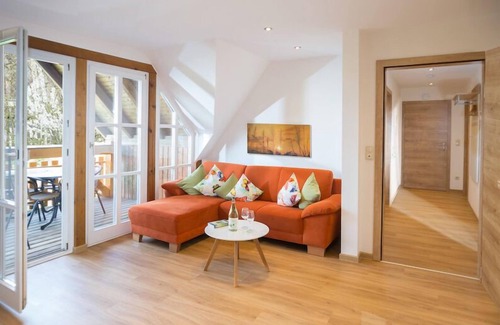 Haundorf Apartment | Mediterran und hochwertig ausgestattete FeWo-Abendrot* (75qm) mit Balkon für bis zu 4 Personen geeignet - Urlaub auf dem Bauernhof