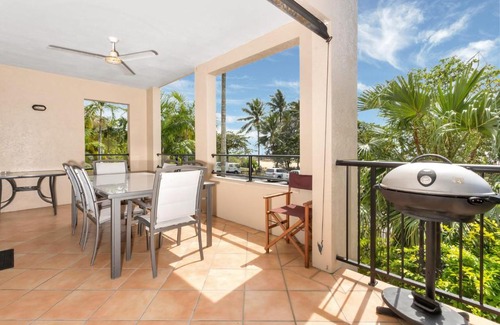 Yorkeys Knob Apartment | Mediterranean Beachfront Apartments