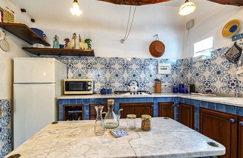 Sarroch Villa | Mediterranean dream a few km from Pula, villa 200 m from the sea