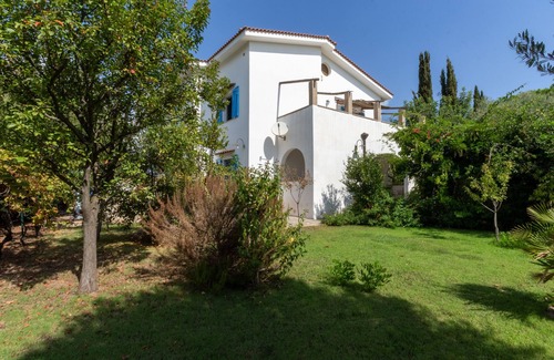 Sarroch Villa | Mediterranean dream a few km from Pula, villa 200 m from the sea