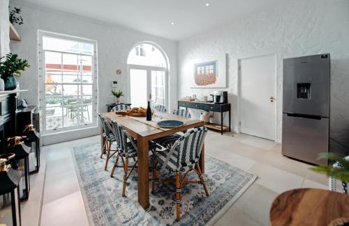 Cape Town City Centre House | Mediterranean Style Accommodation in De Waterkant
