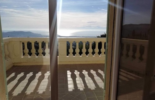 Gairaut Villa | Mediterranean villa with pool and stunning sea view