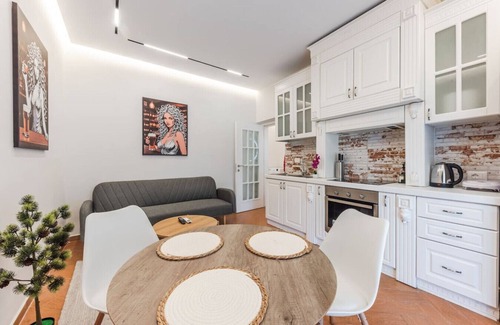 Tirana Apartment | Meduza Apartment by Kondo Stays