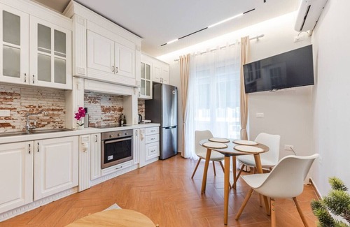 Tirana Apartment | Meduza Apartment by Kondo Stays