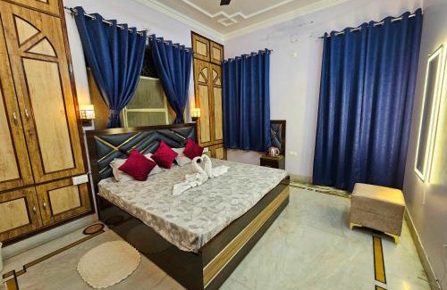Mahmoorganj Apartment | Meena's Homestay
