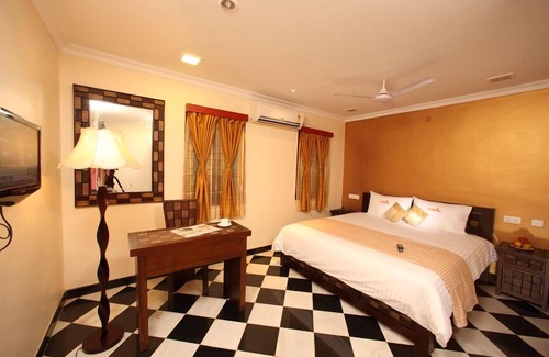 Madurai Hotel | Meenakshi's Sunshine Hotel