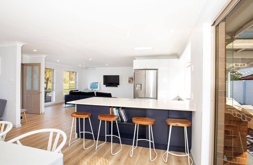 Culburra Beach House | Meeseeks - Pet Friendly - 2 Mins Walk to Beach