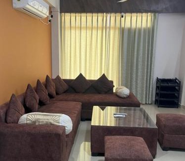 Jaipur Apartment | Meet Home Stay For Family Or Female Only