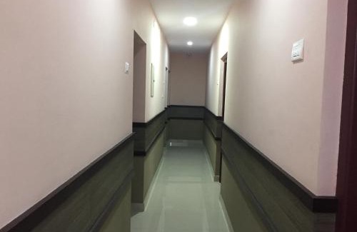 Guruvayur Hotel | Mega Tourist Home