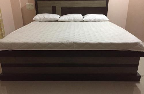 Guruvayur Hotel | Mega Tourist Home