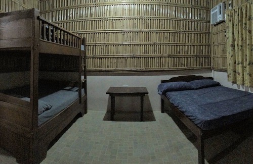 Pundaquit Hotel | Megan's Paradisio Beachfront Villa
