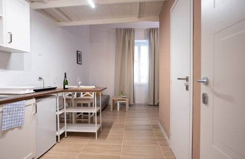 Materdei Apartment | Megaride