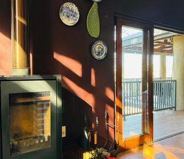 Vredefort Villa | Megumi - Vaal Riverside Retreat - Loadshedding Friendly